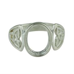 Celtic Ring with 10x8mm Vertical Cup for Cabochon Sterling Silver (STS) - available in size M only